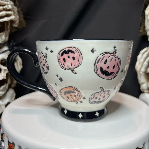 Potters Studio 2024 Halloween Spooky Seaon Ceramic Pink Black Pumpkin Mugs x2 - Picture 11 of 14